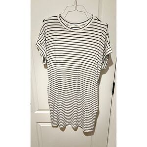 New Cherish White black striped dress with pockets